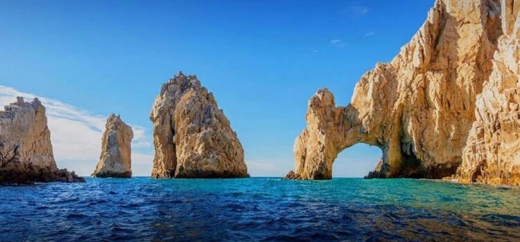 Los Cabos uno de los 5 destinos favoritos del turista para la temporada invernal