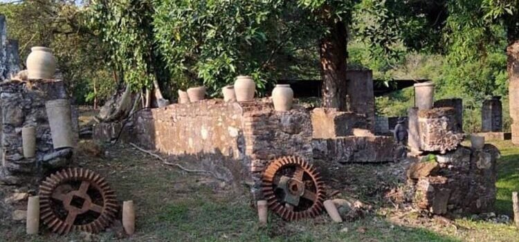 Hallan en Putla, Oaxaca, reliquias de una exhacienda de la época del Virreinato Hallan en Putla, Oaxaca, reliquias de una exhacienda de la época del Virreinato