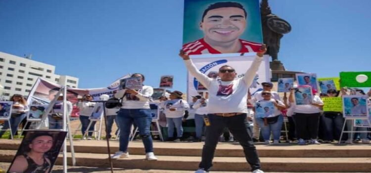 Marchan por los desaparecidos en Tijuana