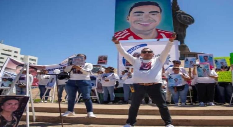 Marchan por los desaparecidos en Tijuana