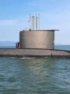 Surca submarino extranjero las aguas de Jalisco