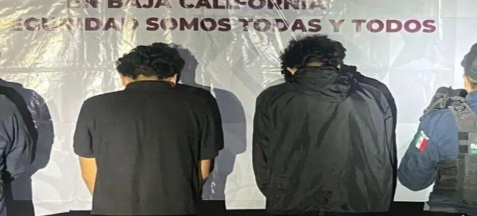Detienen a dos menores armados tras abrir fuego contra agentes