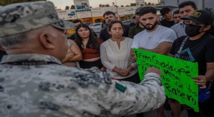 Comerciantes denuncian extorsión en aduana de Tijuana