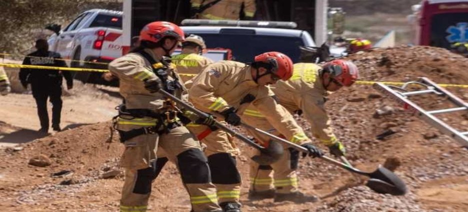Recuperan cuerpo de trabajador sepultado tras derrumbe en obra de Tijuana